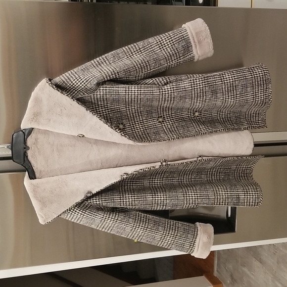 💕LOVE TOKEN💕 Eddie Faux Fur Reversible Hooded Coat ~ Plaid Print Small S NWT - Picture 5 of 16